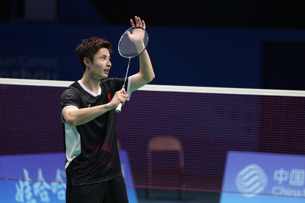 y守篮下与 y守篮下与