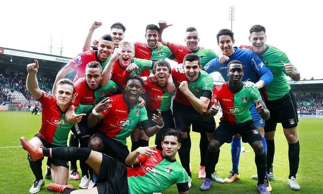 快船炸裂交 快船炸裂交