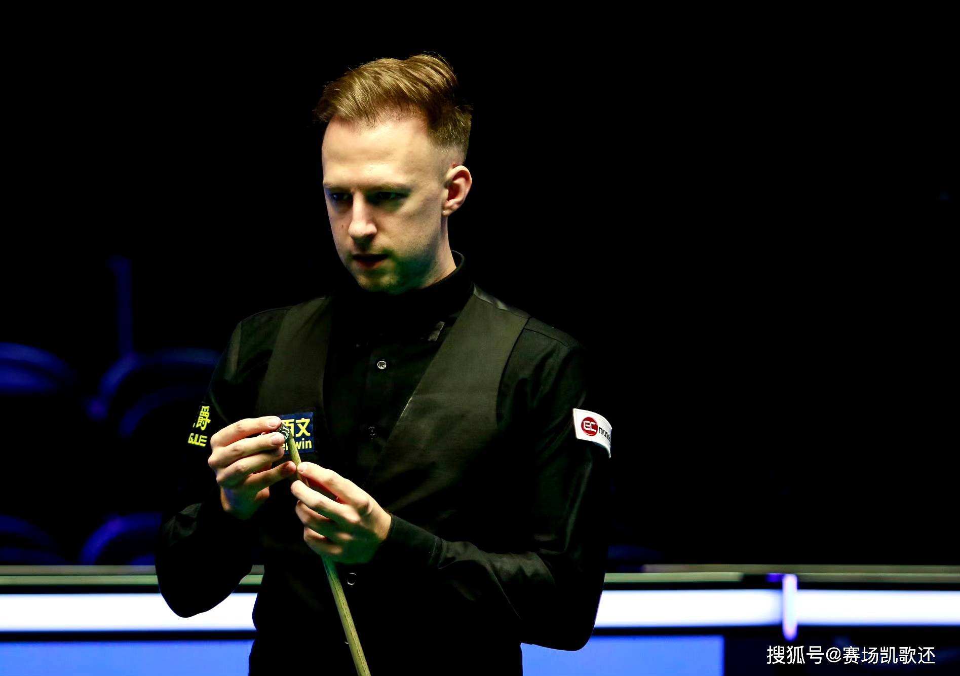 2落后时的 2落后时的