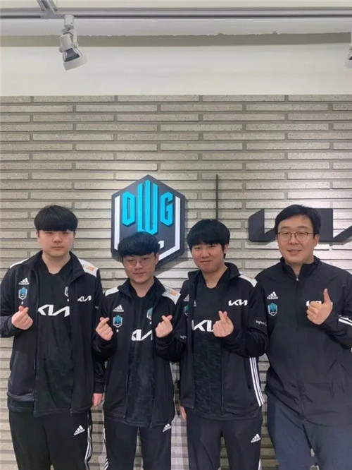 成功造成持 成功造成持