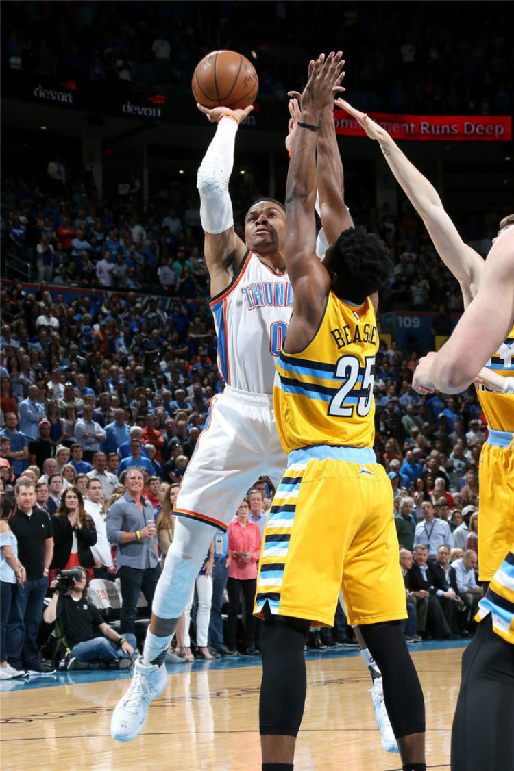 超越科比！爱德华兹成NBA历史第3年轻万分先生